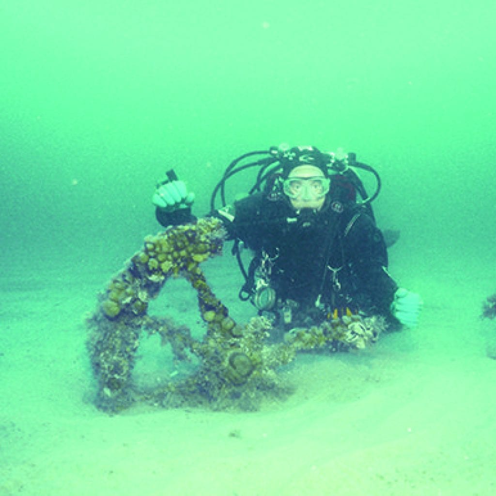 Exploring the World Beneath the Waves, Sept/Oct Cape Cod Life | capecodlife.com