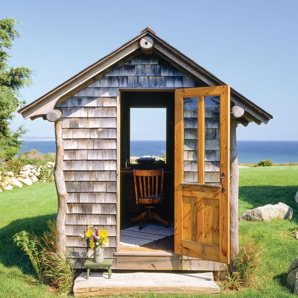 Special Spaces: Writer’s Shack by South Mountain Company, Autumn 2017 Cape Cod HOME | capecodlife.com