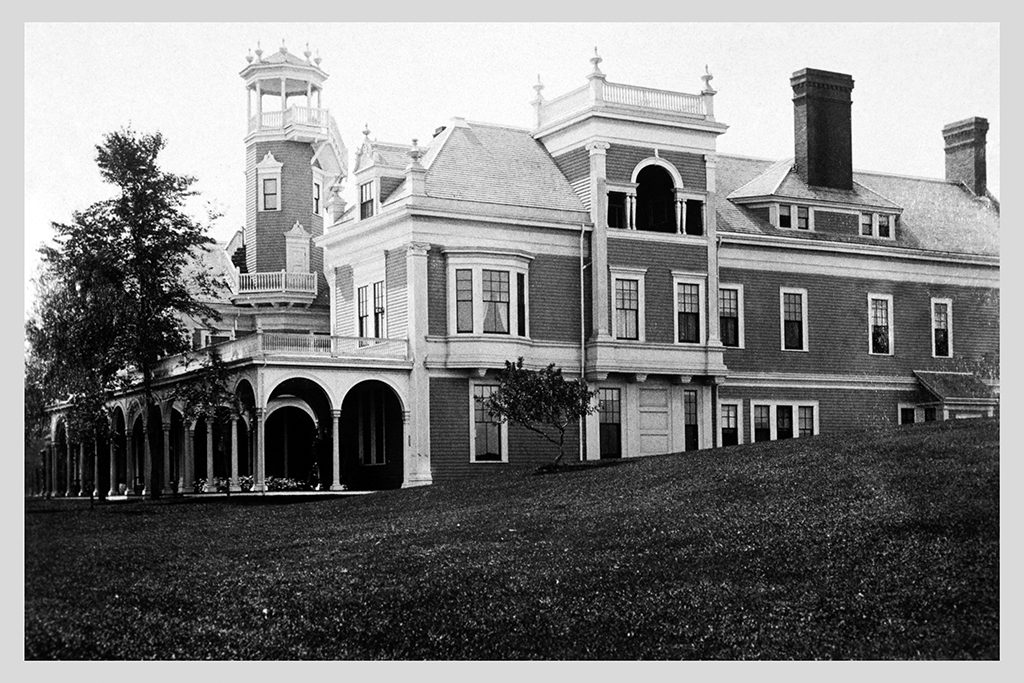 Crosby Mansion Brewster