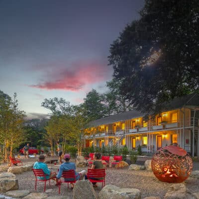 Treehouse Lodge